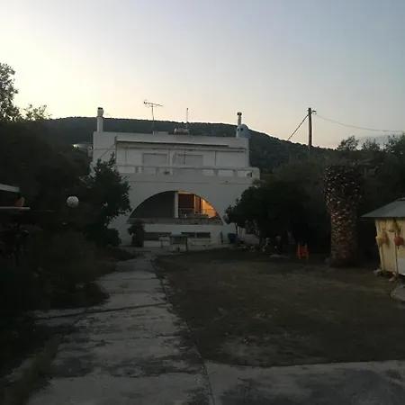 Eleni's Seaside House